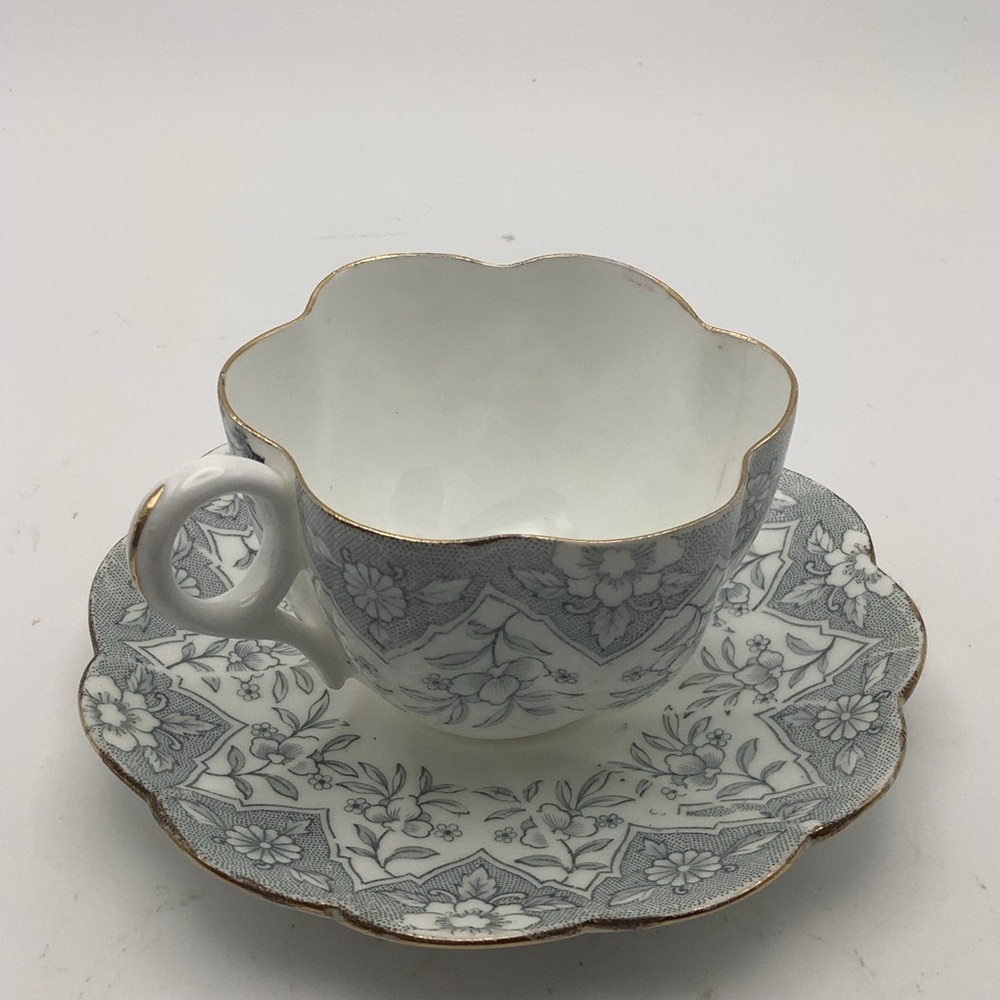 Vintage Chapman England Fluted Teacup and Saucer - Picture 2 of 10